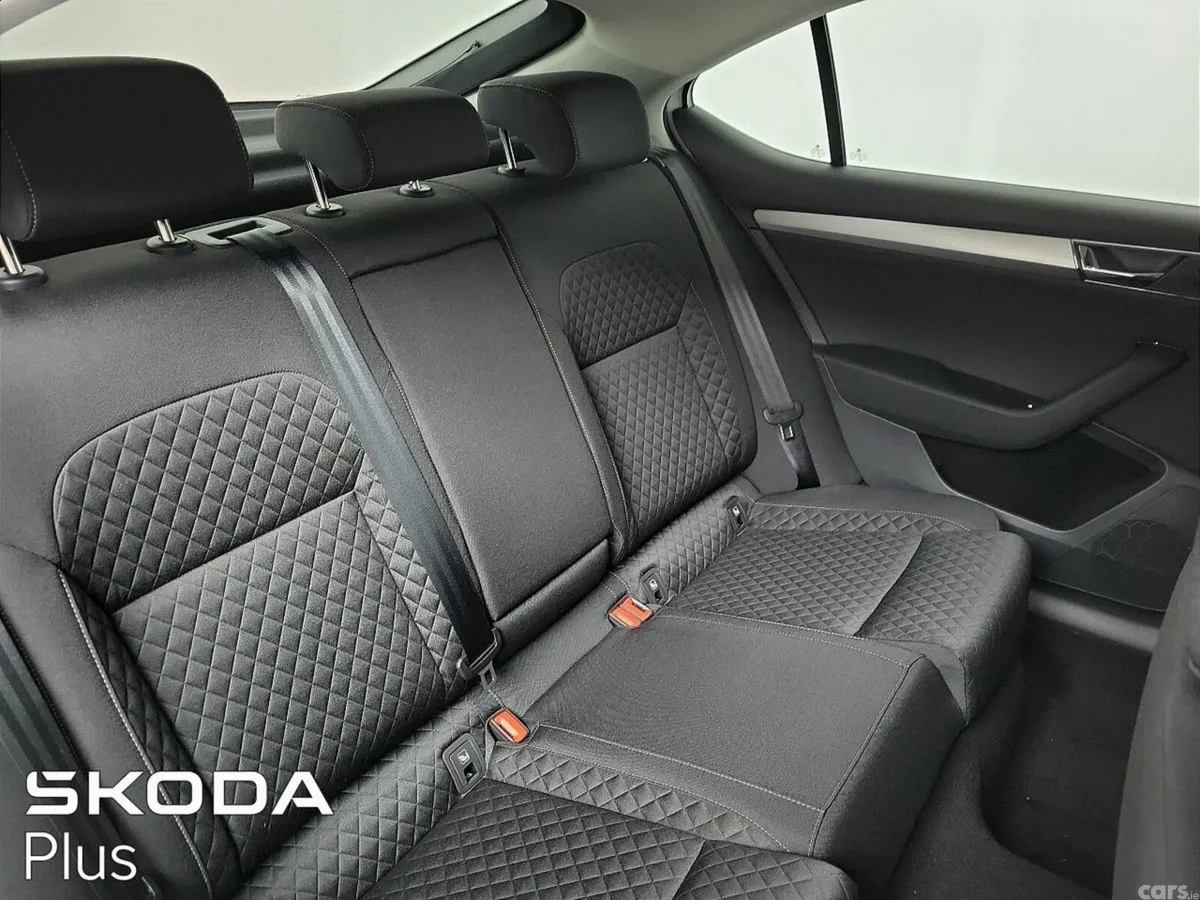 Skoda Superb Saloon, Diesel, 2025, White