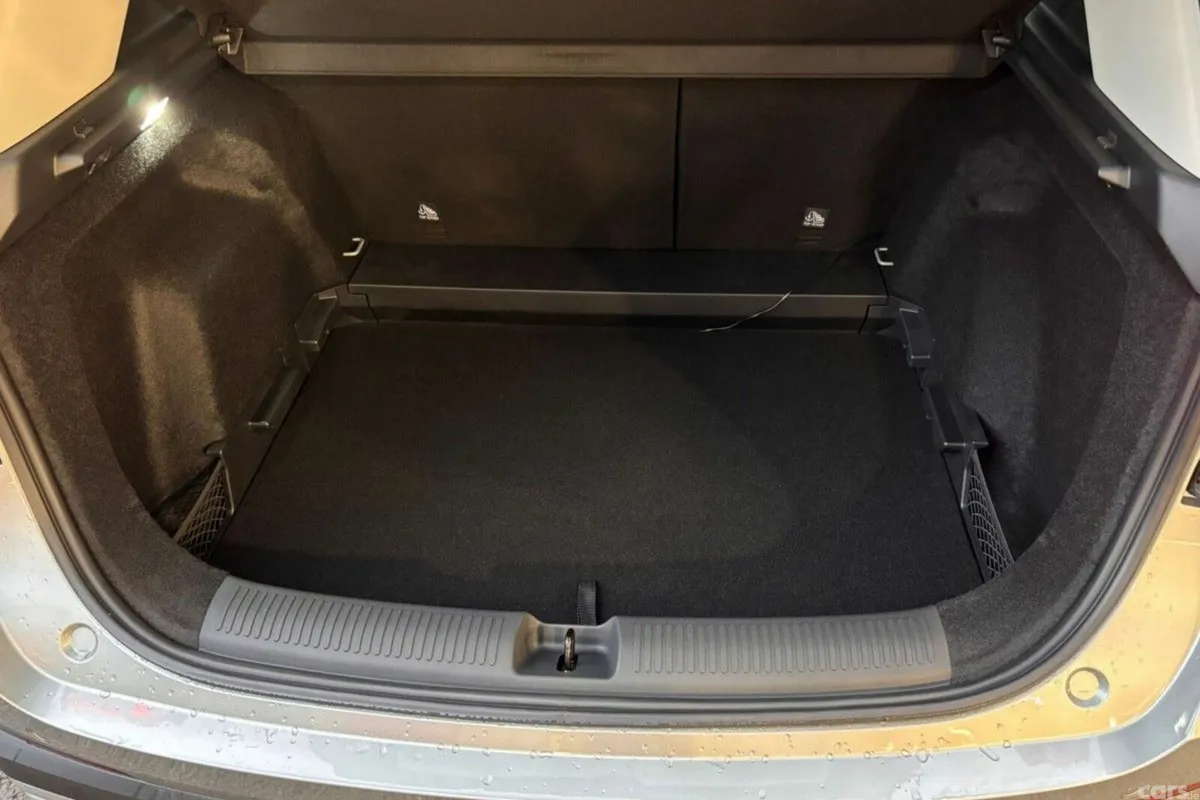 MG ZS SUV, Petrol Hybrid, 2027, Silver