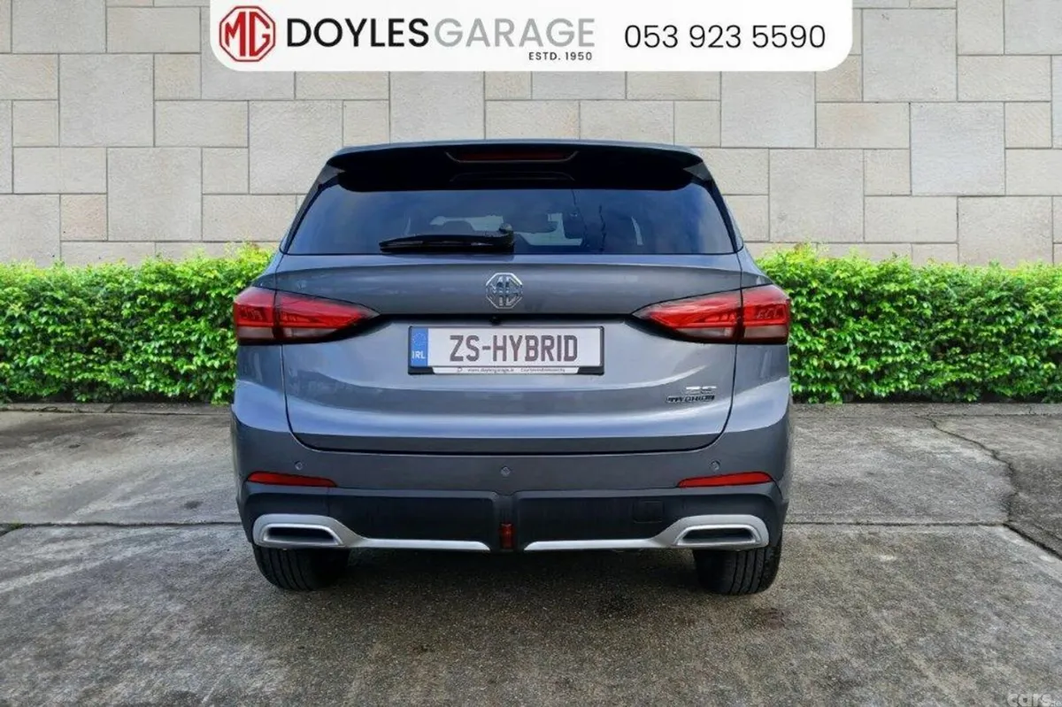 MG ZS SUV, Petrol Hybrid, 2027, Grey