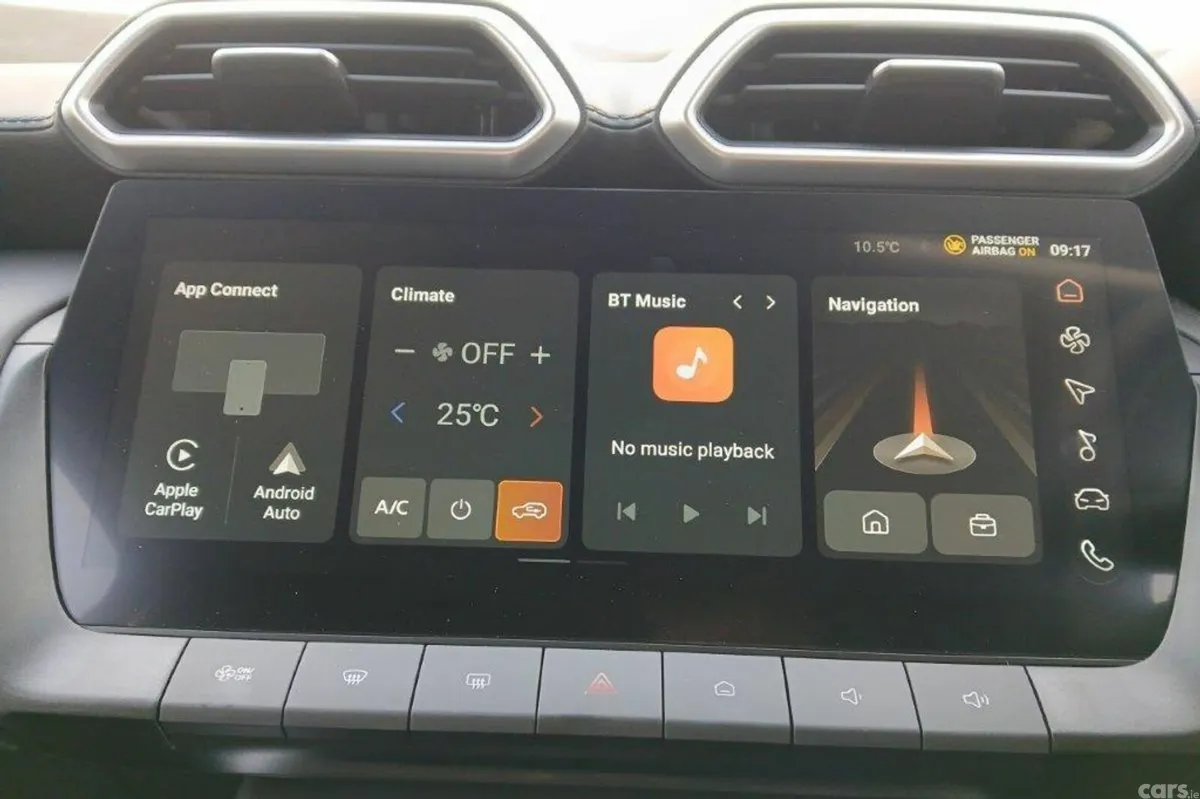 MG ZS SUV, Petrol Hybrid, 2027, Grey