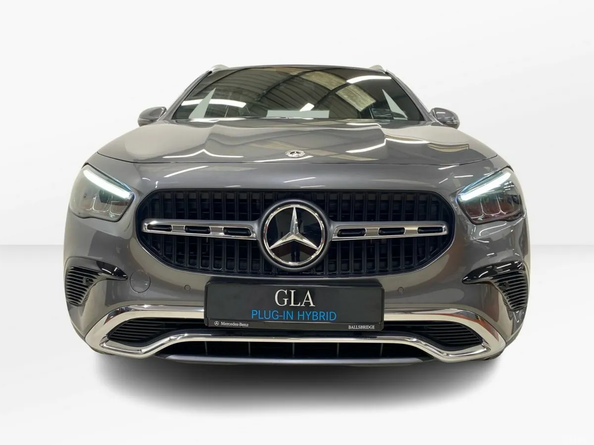Mercedes-Benz GLA SUV, Petrol Plug-in Hybrid, 2026, Grey