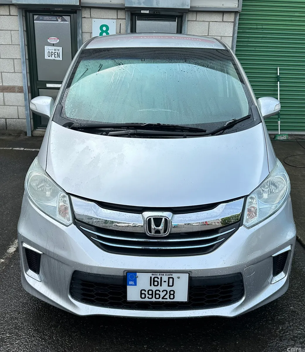 Honda Freed MPV, Petrol Hybrid, 2016, Silver