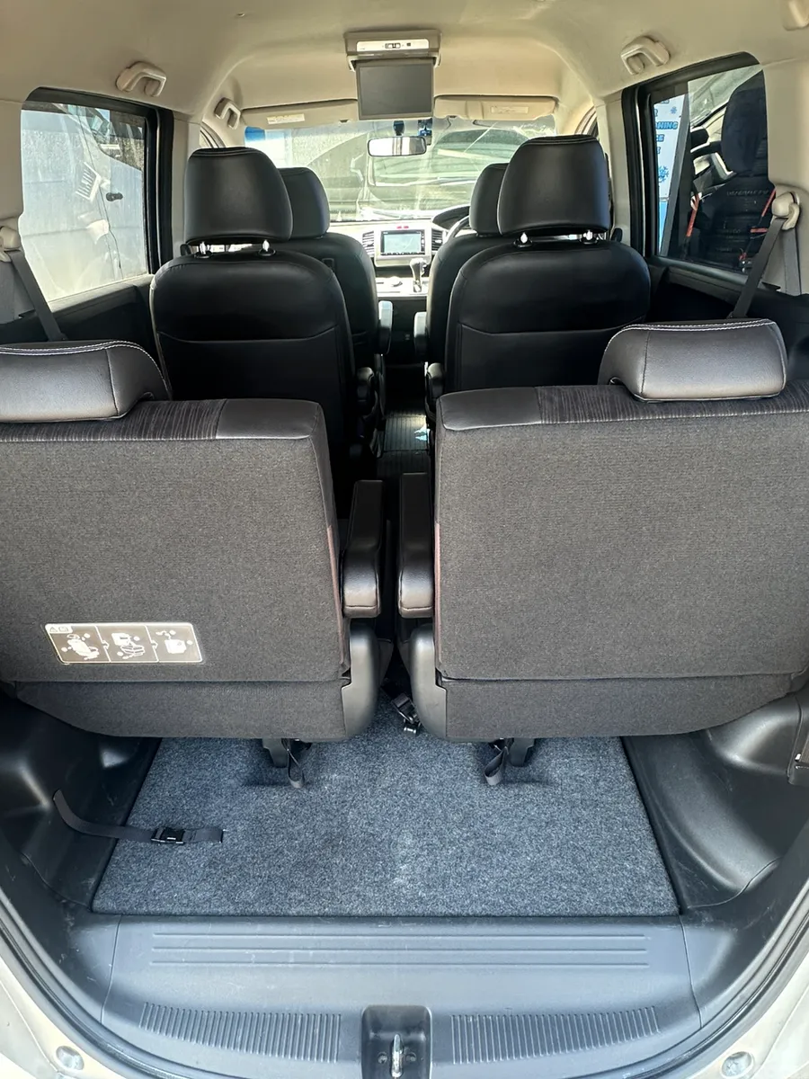 Honda Freed MPV, Petrol Hybrid, 2016, Silver