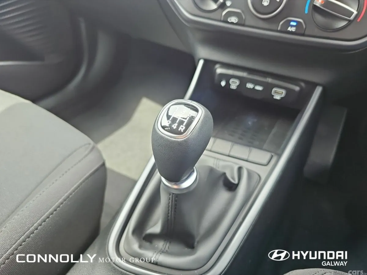 Hyundai i20 Hatchback, Petrol, 2026, White
