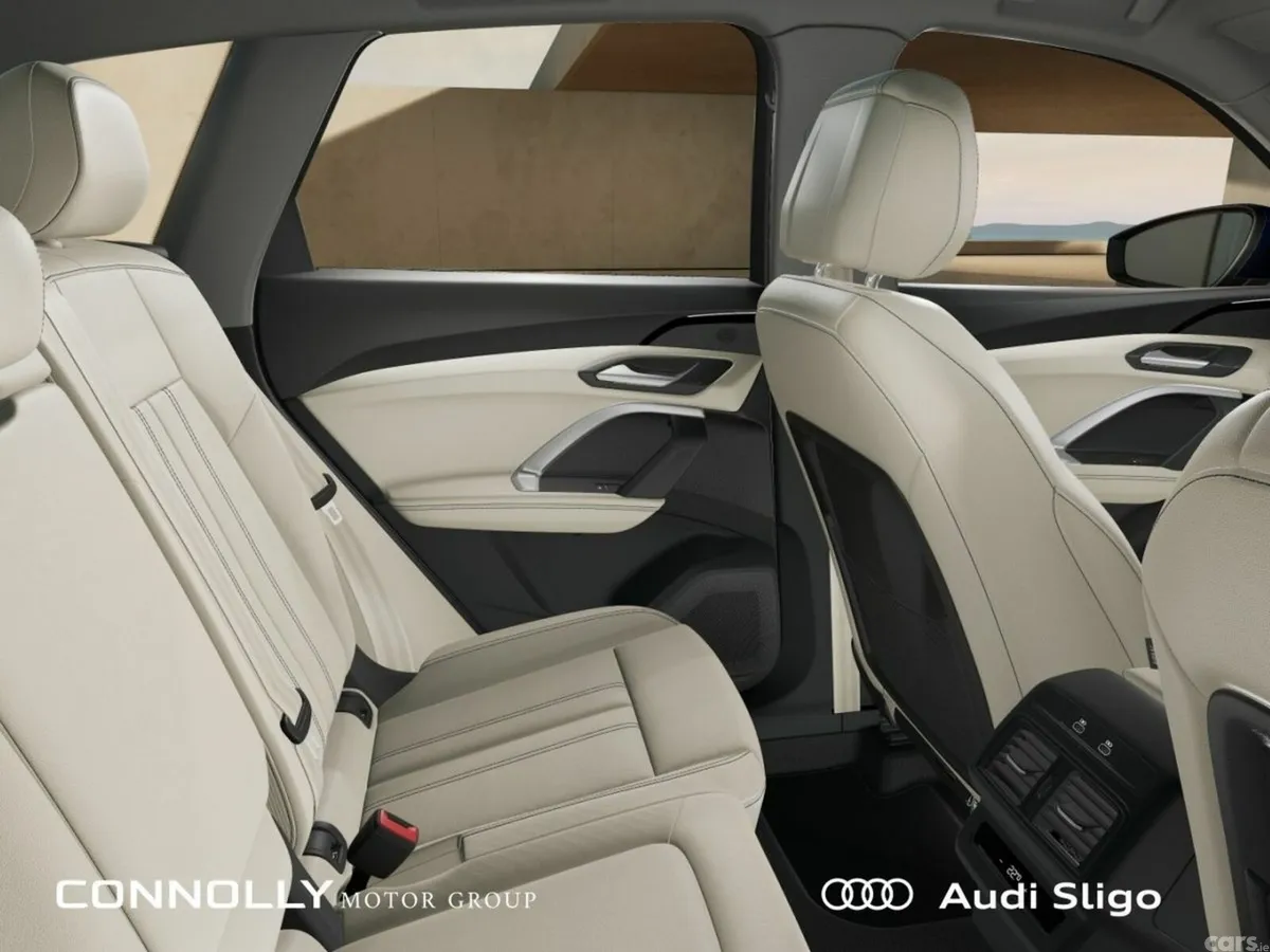 Audi Q5 SUV, Petrol Plug-in Hybrid, 2027, Blue