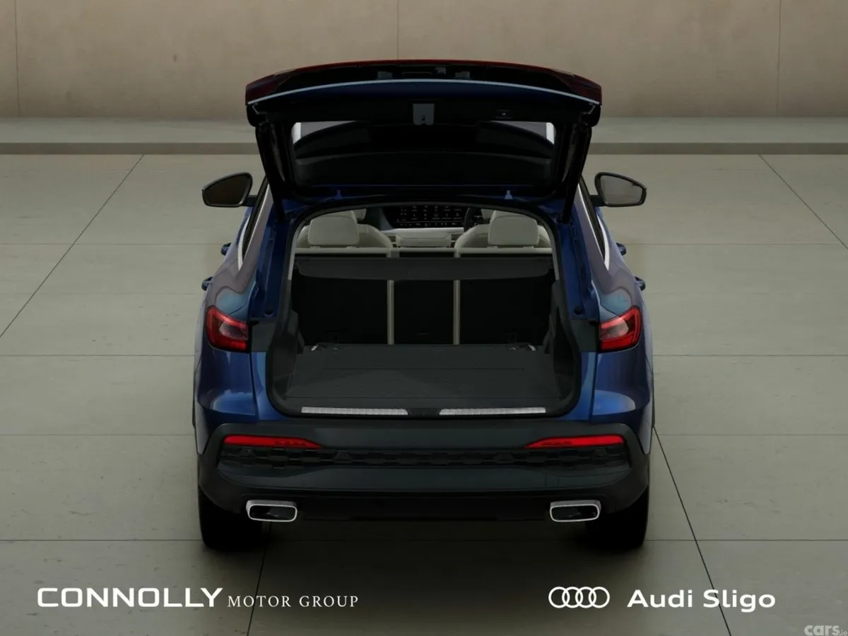 Audi Q5 SUV, Petrol Plug-in Hybrid, 2027, Blue