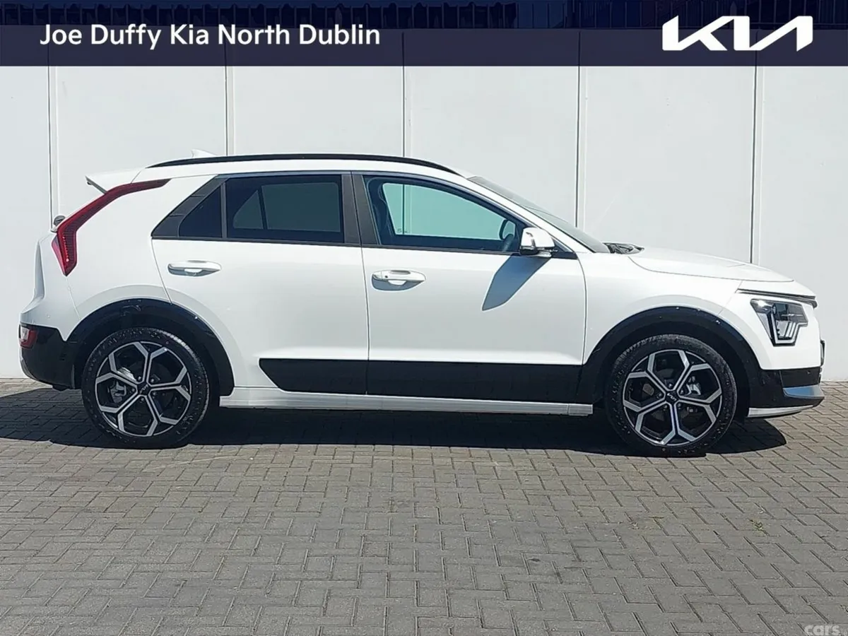 Kia Niro SUV, Petrol Plug-in Hybrid, 2026, White