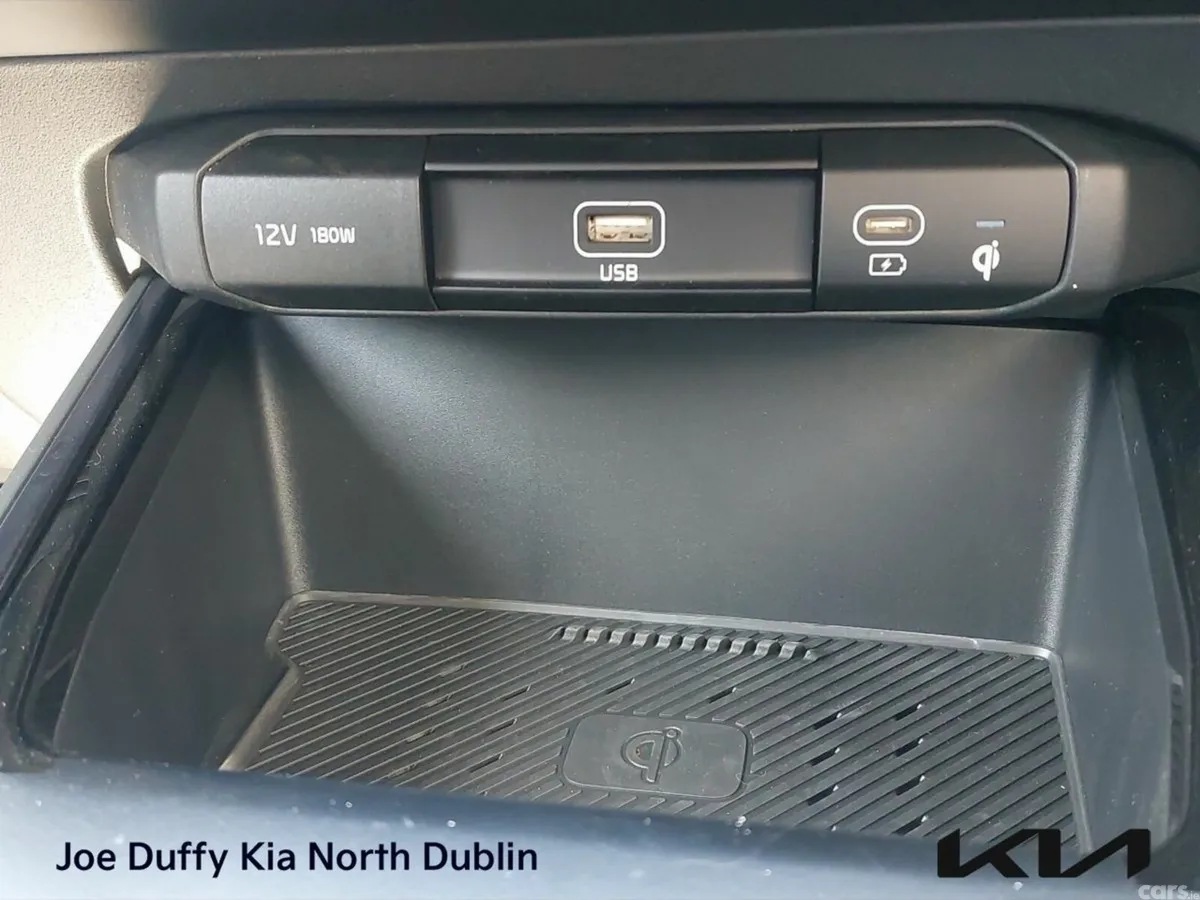 Kia Niro SUV, Petrol Plug-in Hybrid, 2026, White