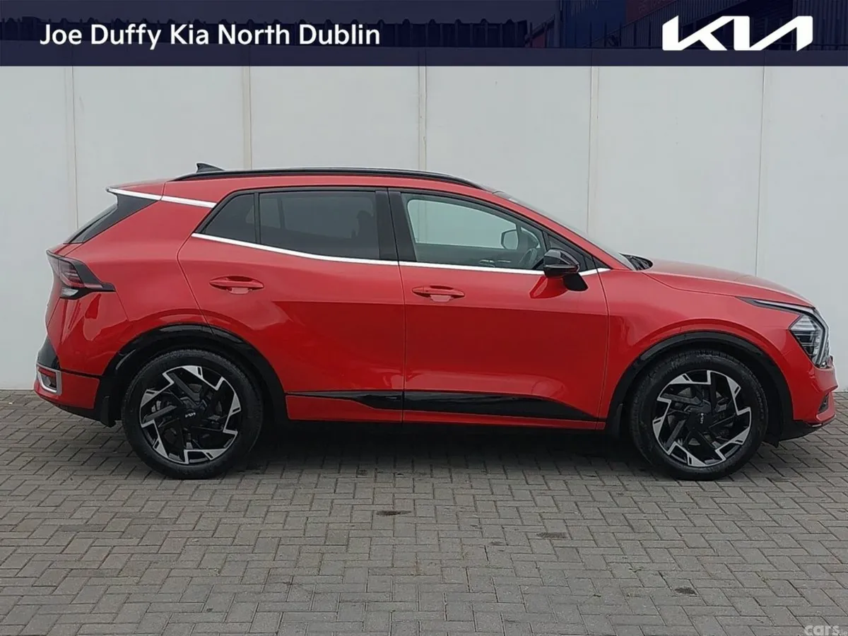 Kia Sportage SUV, Diesel Hybrid, 2024, Red