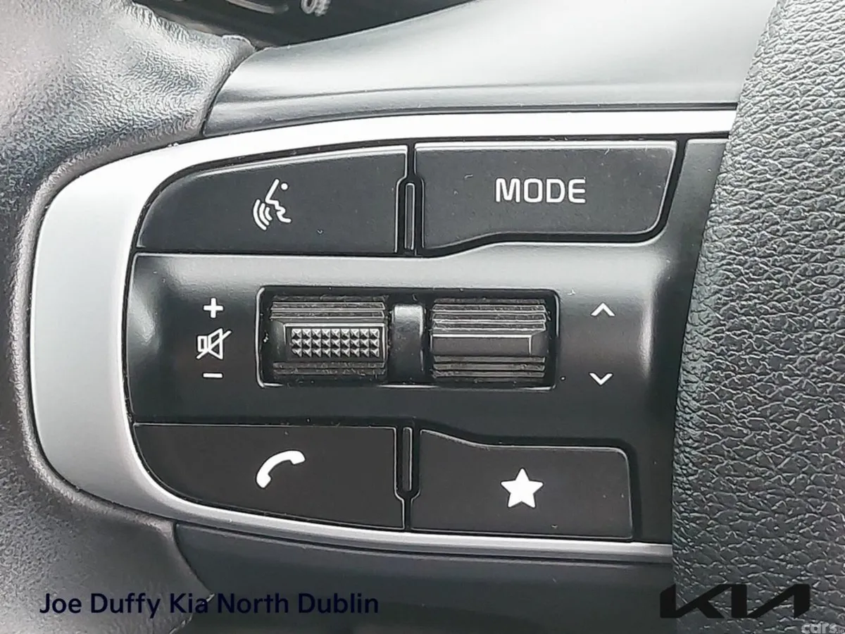 Kia Sportage SUV, Diesel Hybrid, 2024, Red
