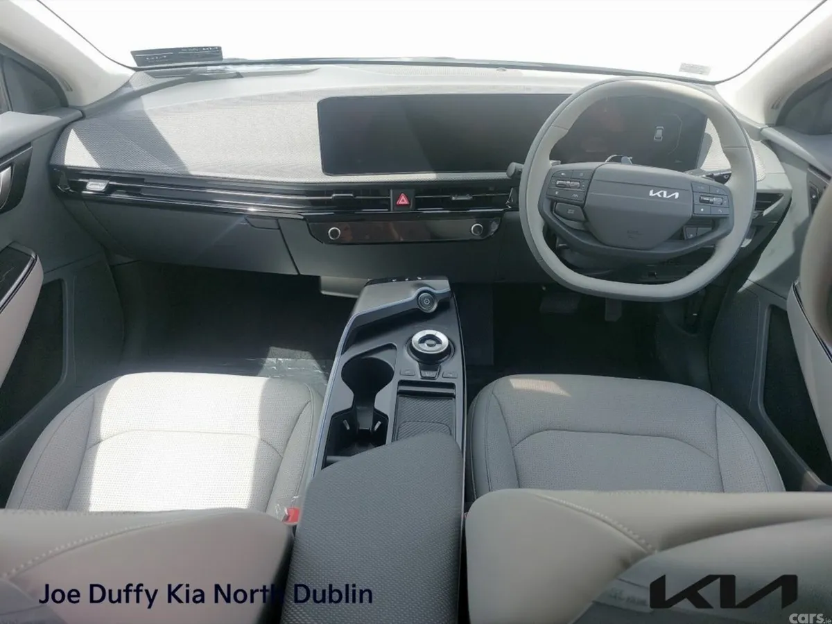 Kia EV6 MPV, Electric, 2026, Grey