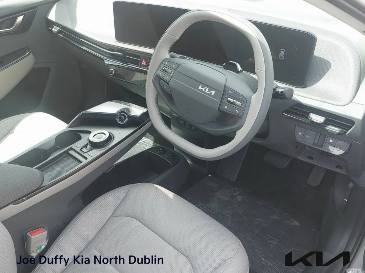 Kia EV6 MPV, Electric, 2026, Grey
