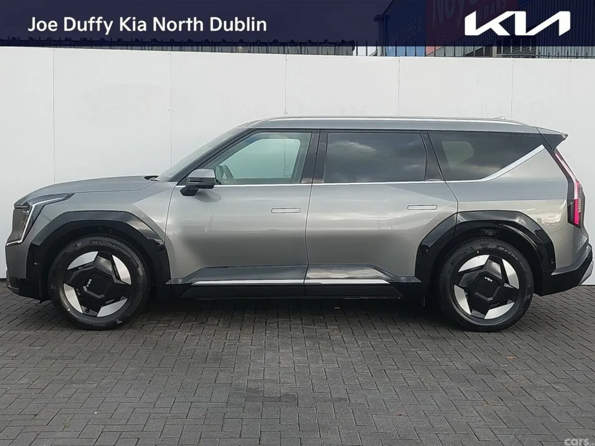 Kia EV9 SUV, Electric, 2026, Grey