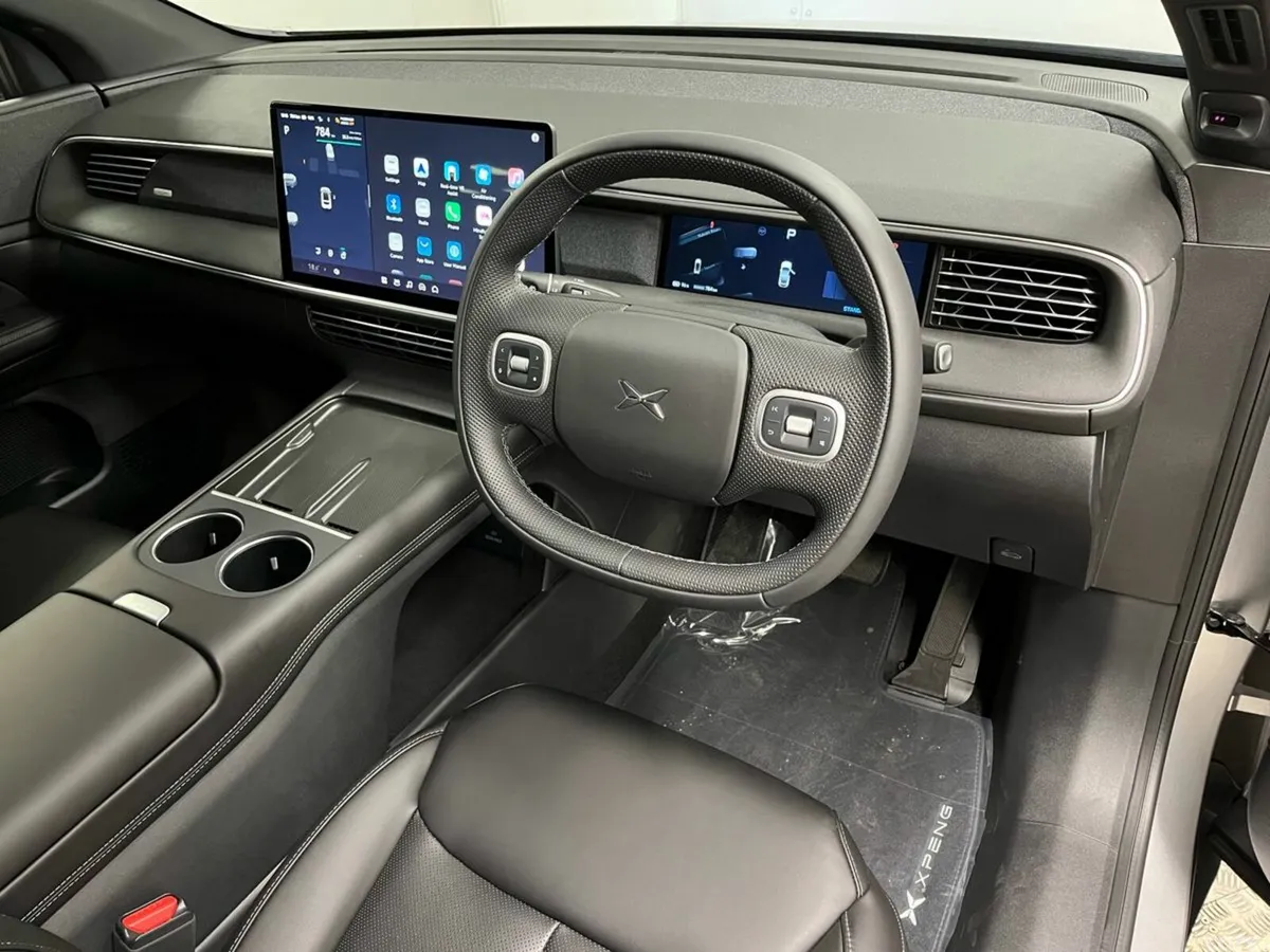 XPeng G6 SUV, Electric, 2025, Grey