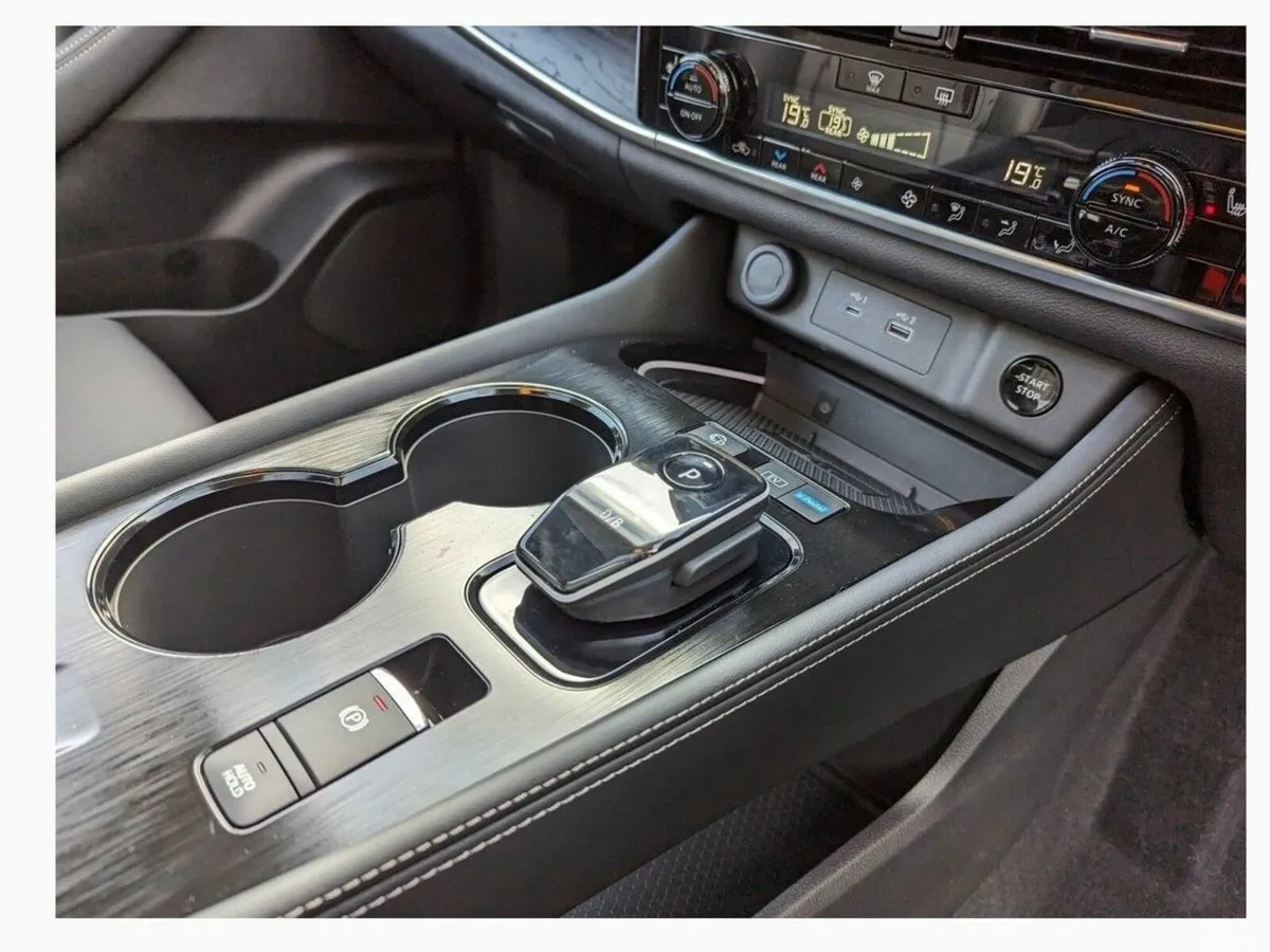 Nissan X-Trail SUV, Petrol Hybrid, 2026, White