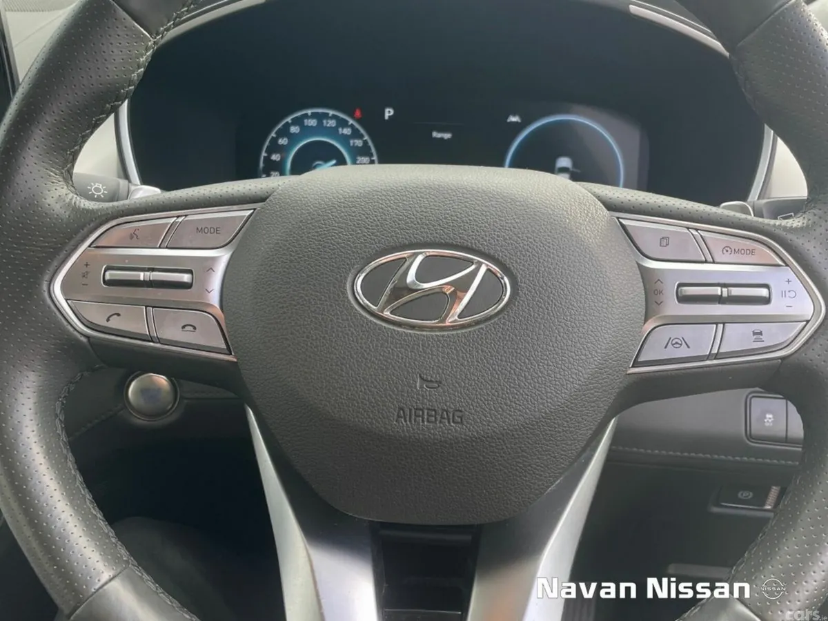 Hyundai Santa Fe SUV, Petrol Plug-in Hybrid, 2023, White