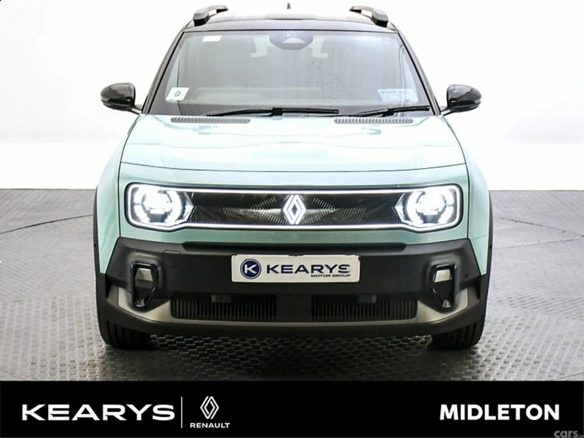 Renault 4 Hatchback, Electric, 2025, Blue