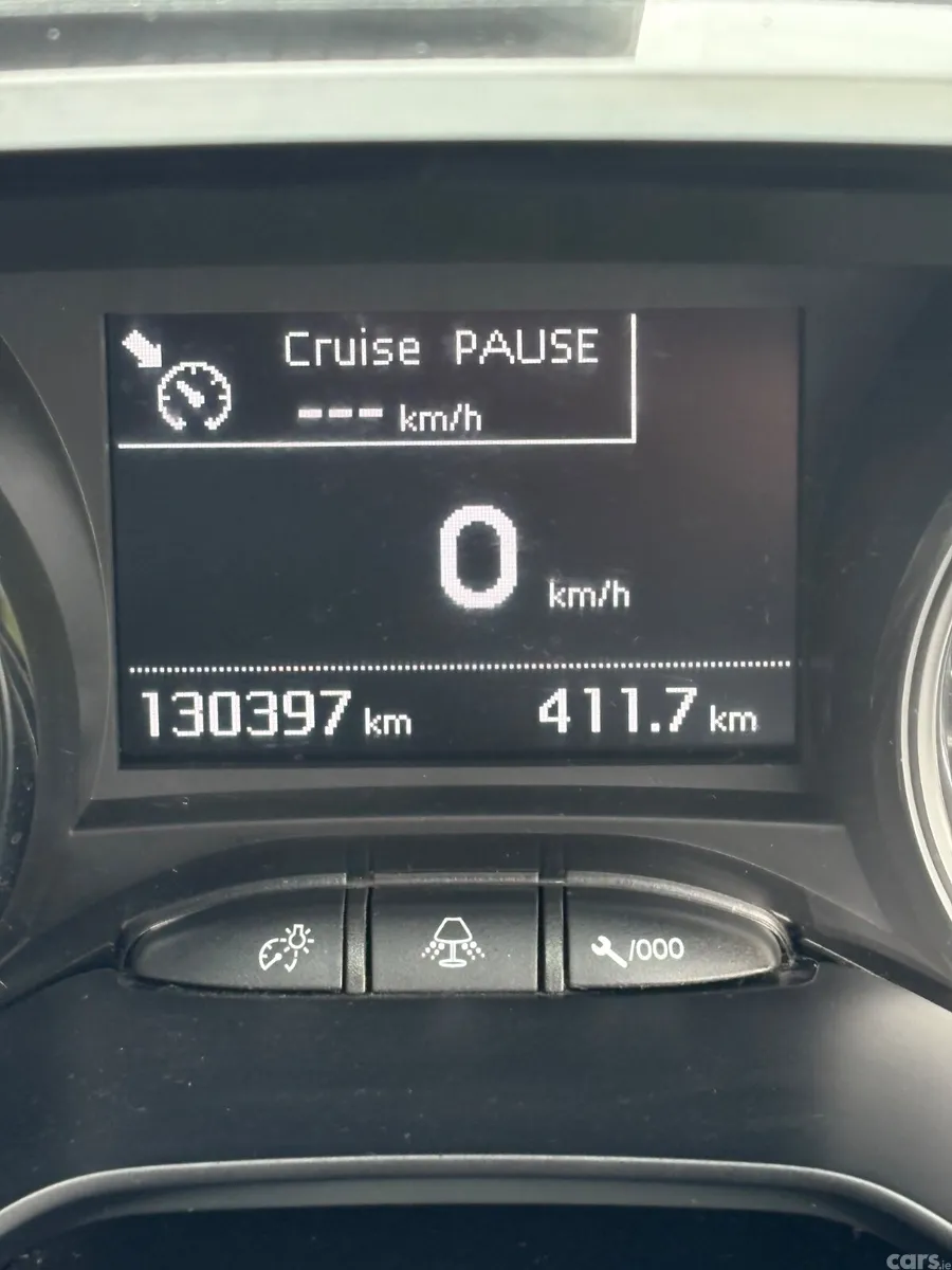 Peugeot 2008 Estate, Petrol, 2018, White
