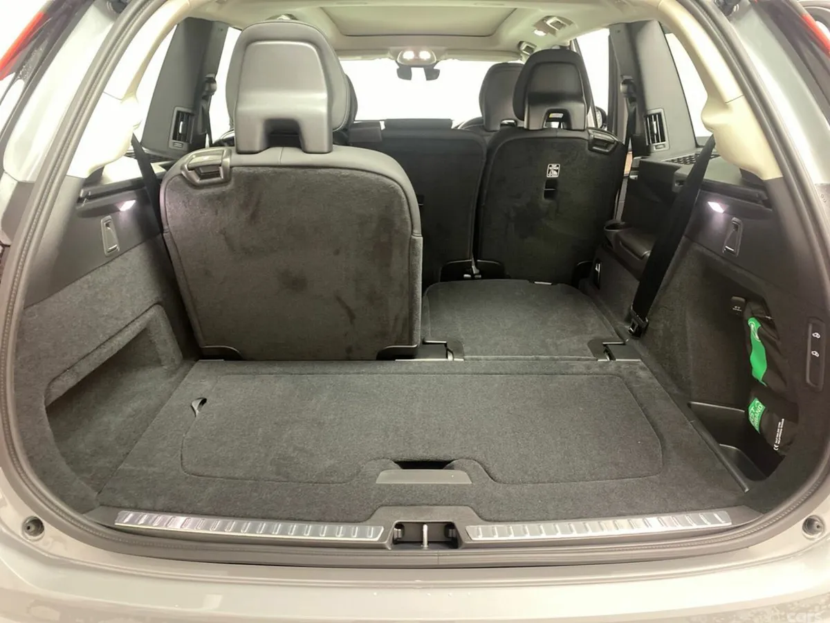 Volvo XC90 Hatchback, Electric, 2027, Grey
