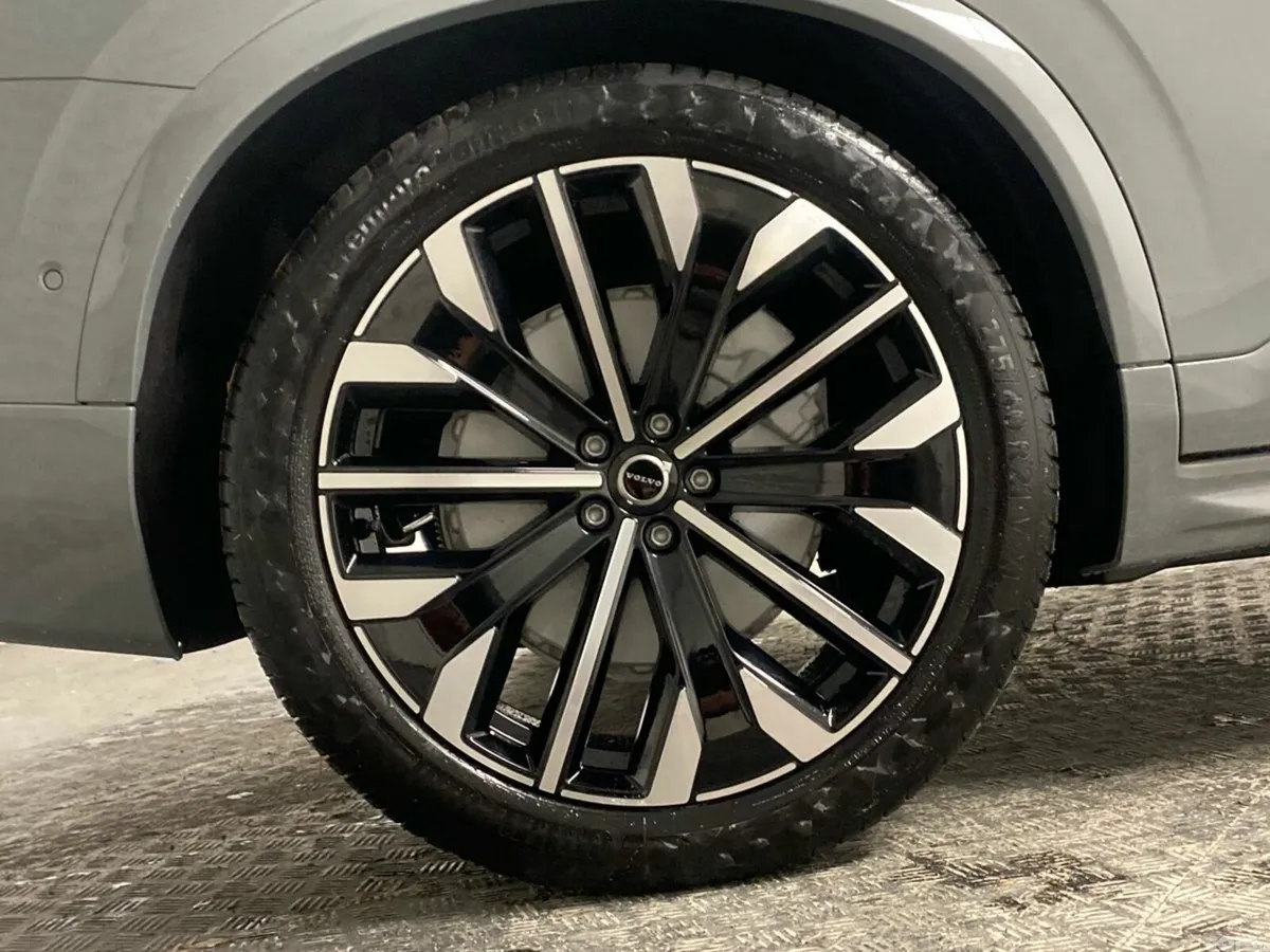 Volvo XC90 Hatchback, Electric, 2027, Grey