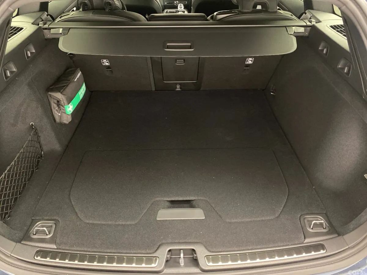 Volvo V60 Estate, Petrol Plug-in Hybrid, 2026, Blue