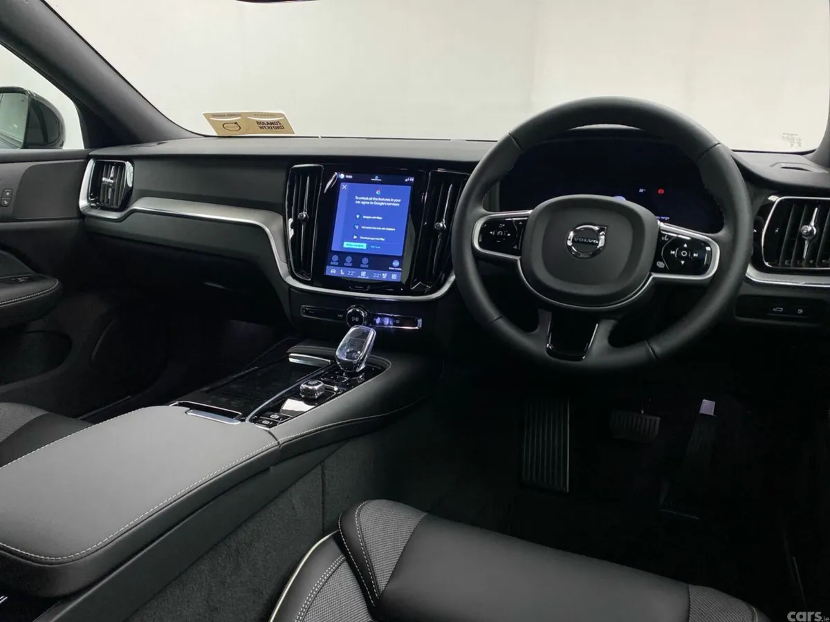 Volvo V60 Estate, Petrol Plug-in Hybrid, 2026, Blue