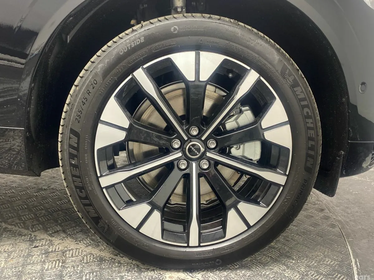 Volvo XC60 SUV, Petrol Plug-in Hybrid, 2026, Black