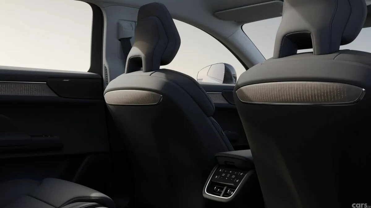 Volvo ES90 Saloon, Electric, 2027, Blue
