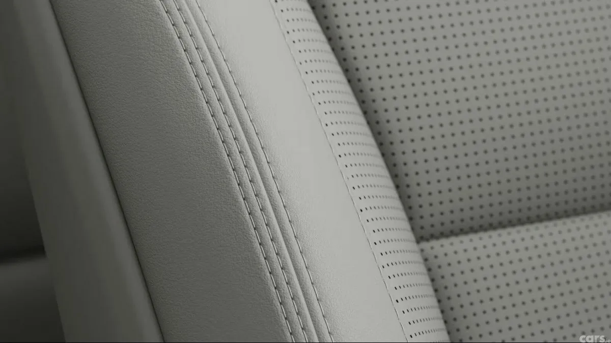 Volvo XC60 SUV, Petrol Plug-in Hybrid, 2027, Blue