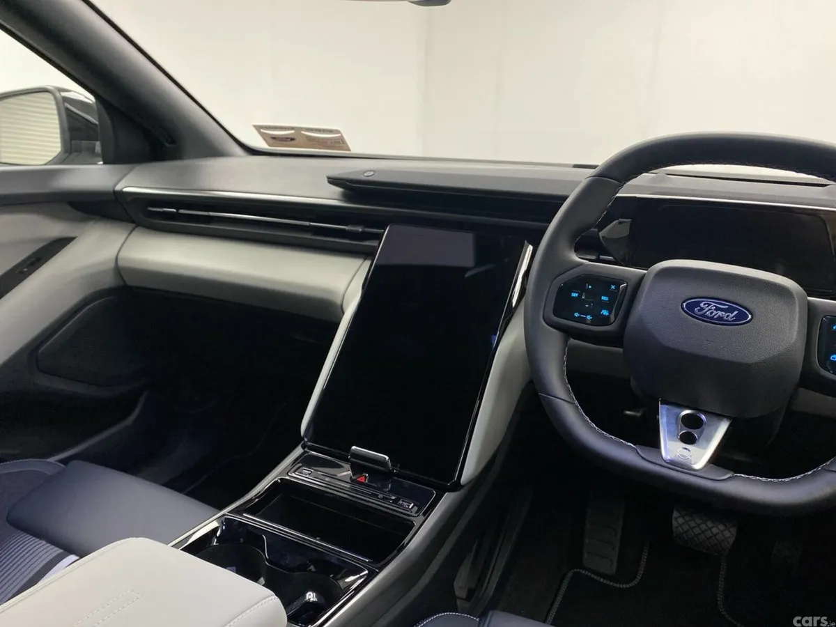 Ford Capri SUV, Electric, 2026, White
