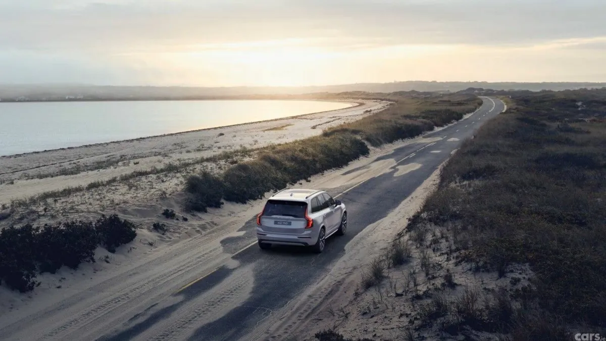 Volvo XC90 SUV, Petrol Plug-in Hybrid, 2027, Silver
