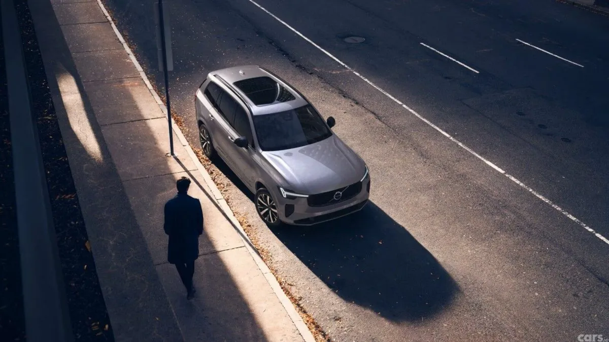 Volvo XC90 SUV, Petrol Plug-in Hybrid, 2027, Silver