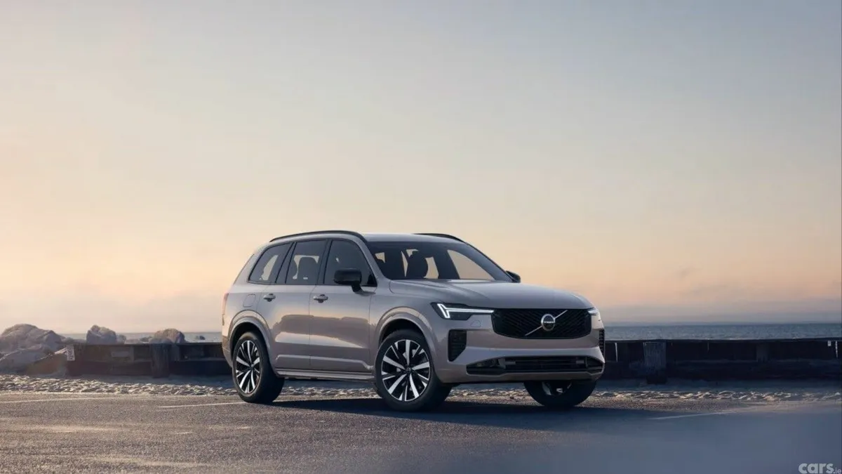 Volvo XC90 SUV, Petrol Plug-in Hybrid, 2027, Silver