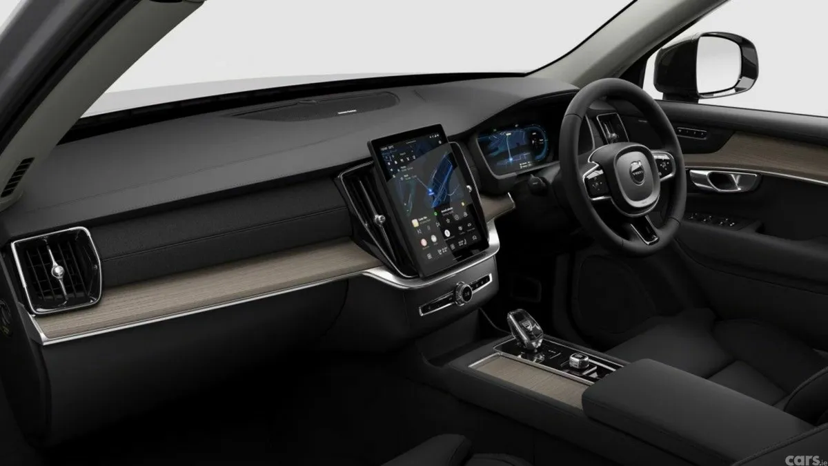 Volvo XC90 SUV, Petrol Plug-in Hybrid, 2027, Silver