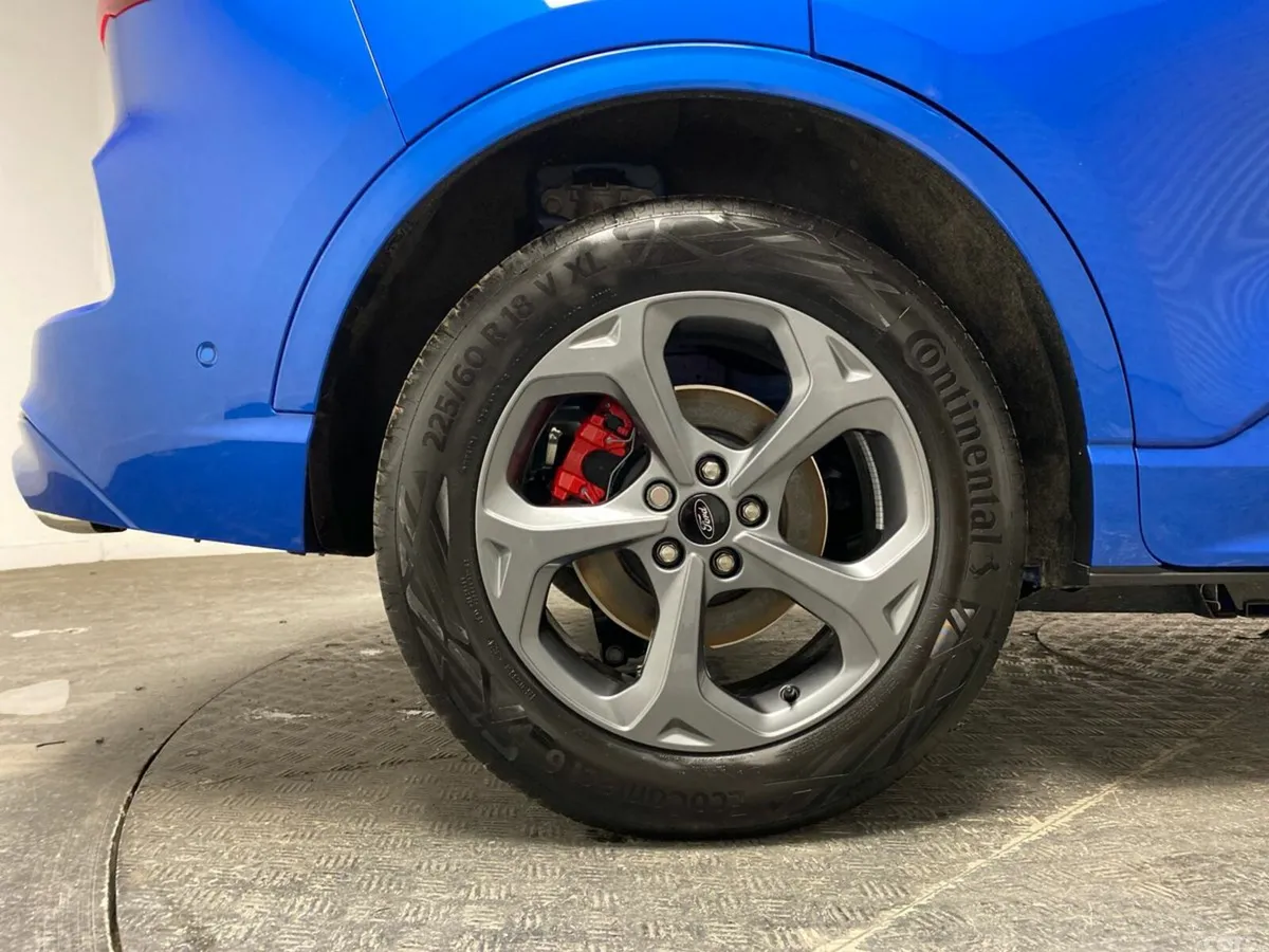 Ford Kuga SUV, Petrol Plug-in Hybrid, 2026, Blue
