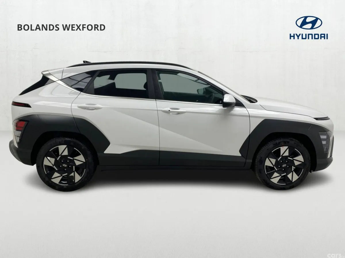Hyundai KONA SUV, Petrol Hybrid, 2026, White