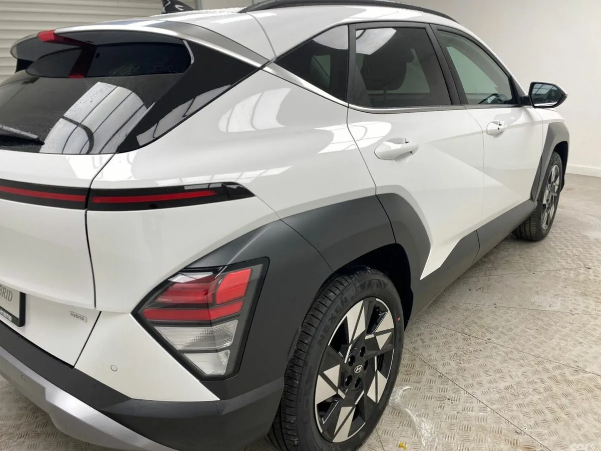 Hyundai KONA SUV, Petrol Hybrid, 2026, White