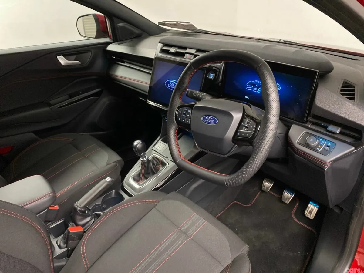Ford Puma SUV, Petrol Hybrid, 2026, Red