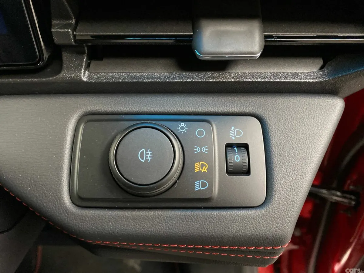 Ford Puma SUV, Petrol Hybrid, 2026, Red