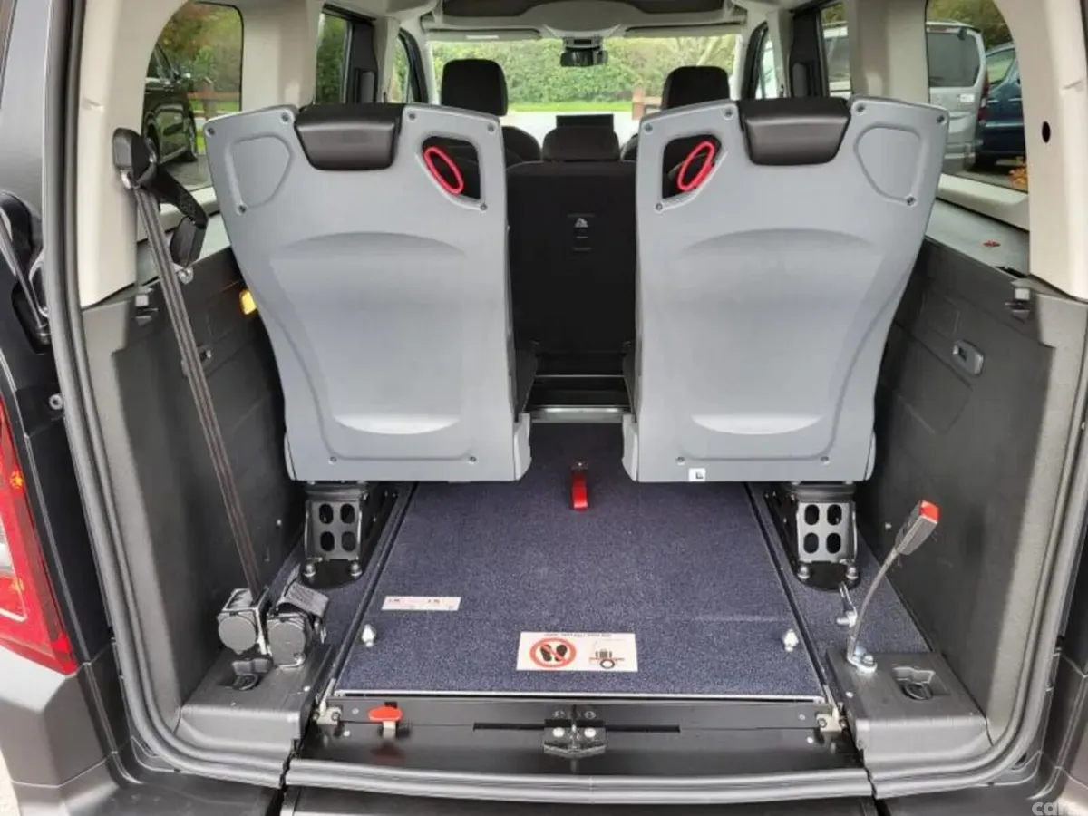 Citroen Berlingo MPV, Diesel, 2026, Black
