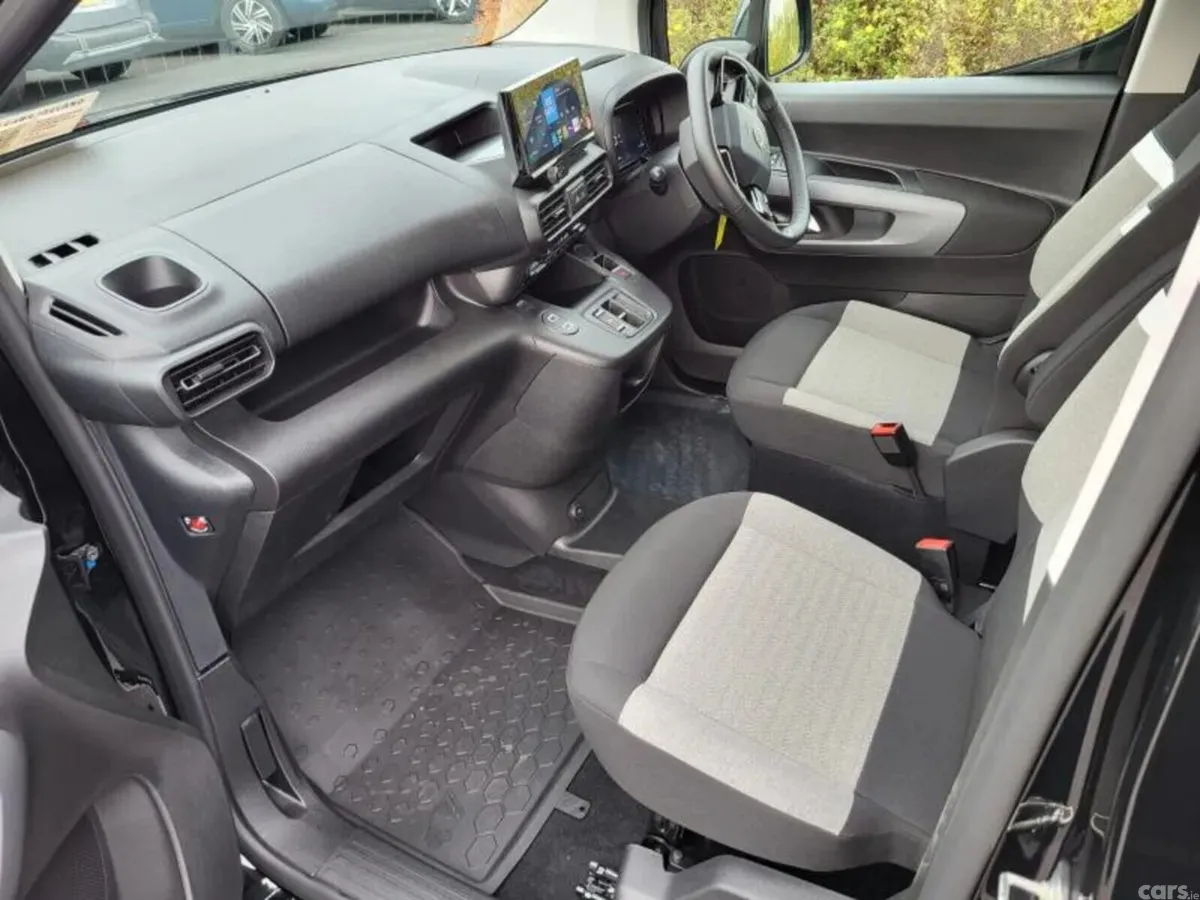 Citroen Berlingo MPV, Diesel, 2026, Black
