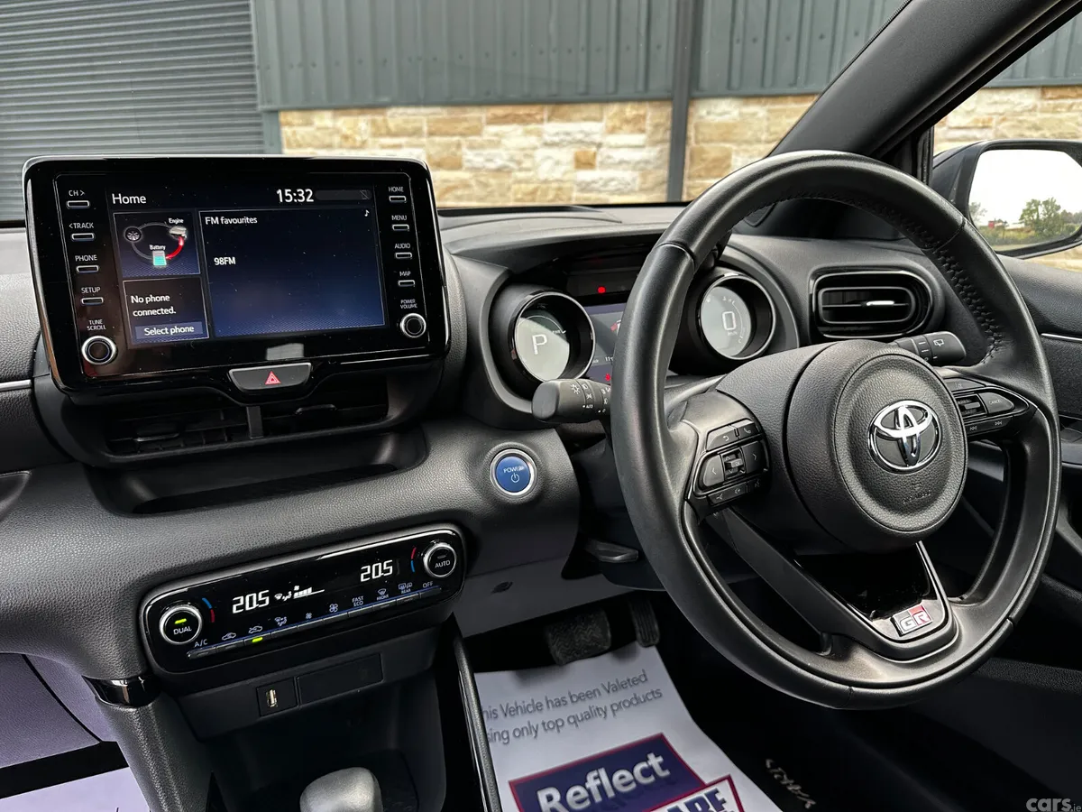 Toyota Yaris Hatchback, Petrol Hybrid, 2022, Red