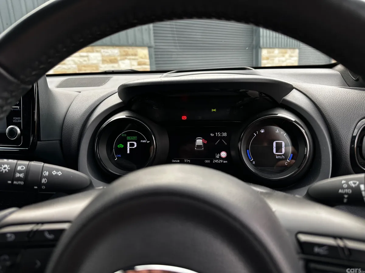 Toyota Yaris Hatchback, Petrol Hybrid, 2022, Red