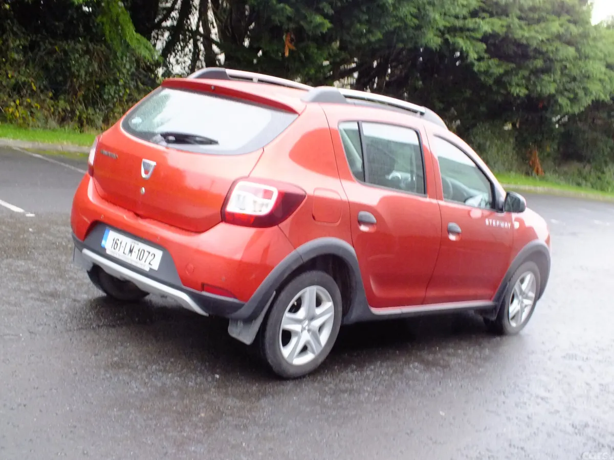 Dacia Sandero Stepway Hatchback, Diesel, 2016, Red