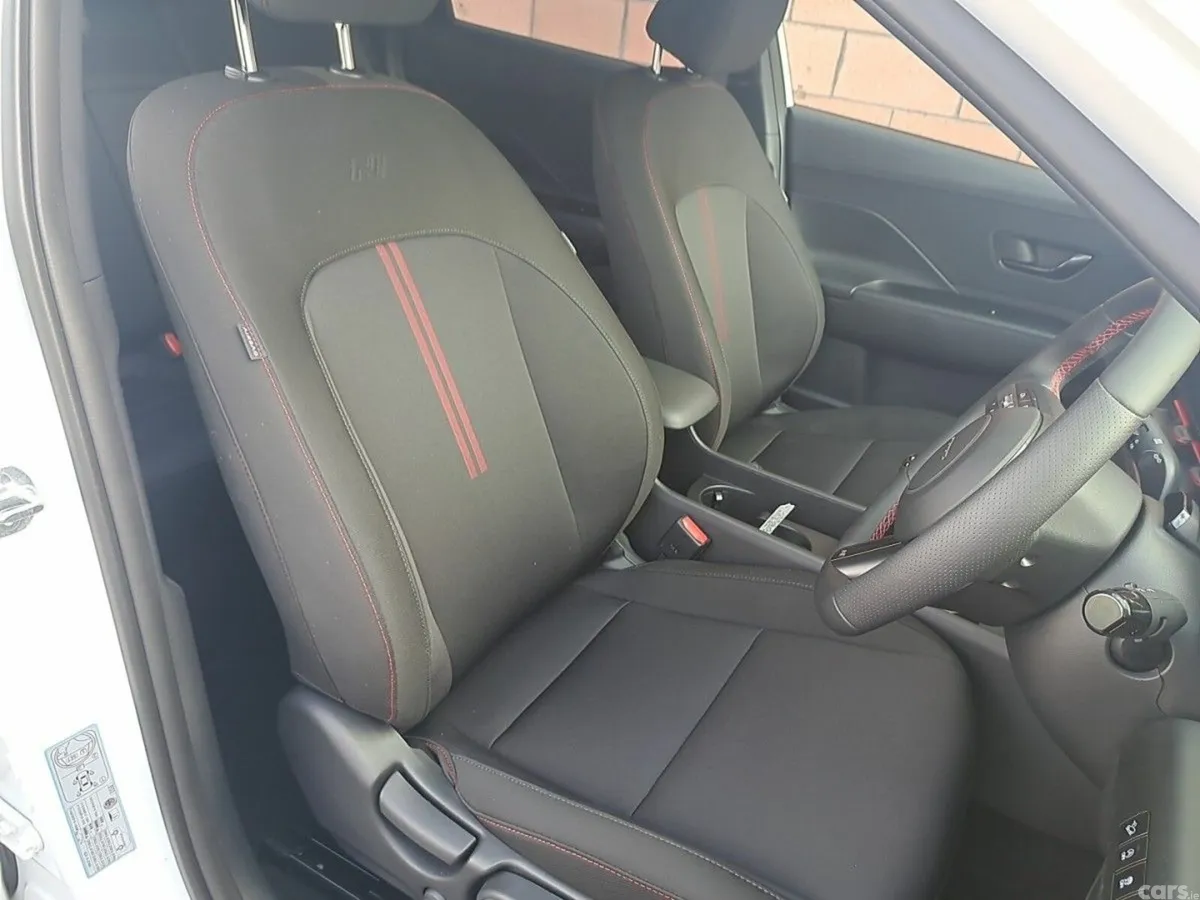 Hyundai KONA MPV, Petrol, 2027, White