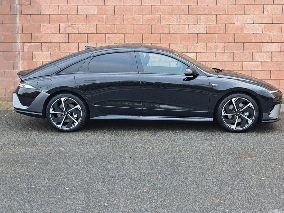 Hyundai IONIQ 6 SUV, Electric, 2027, Black