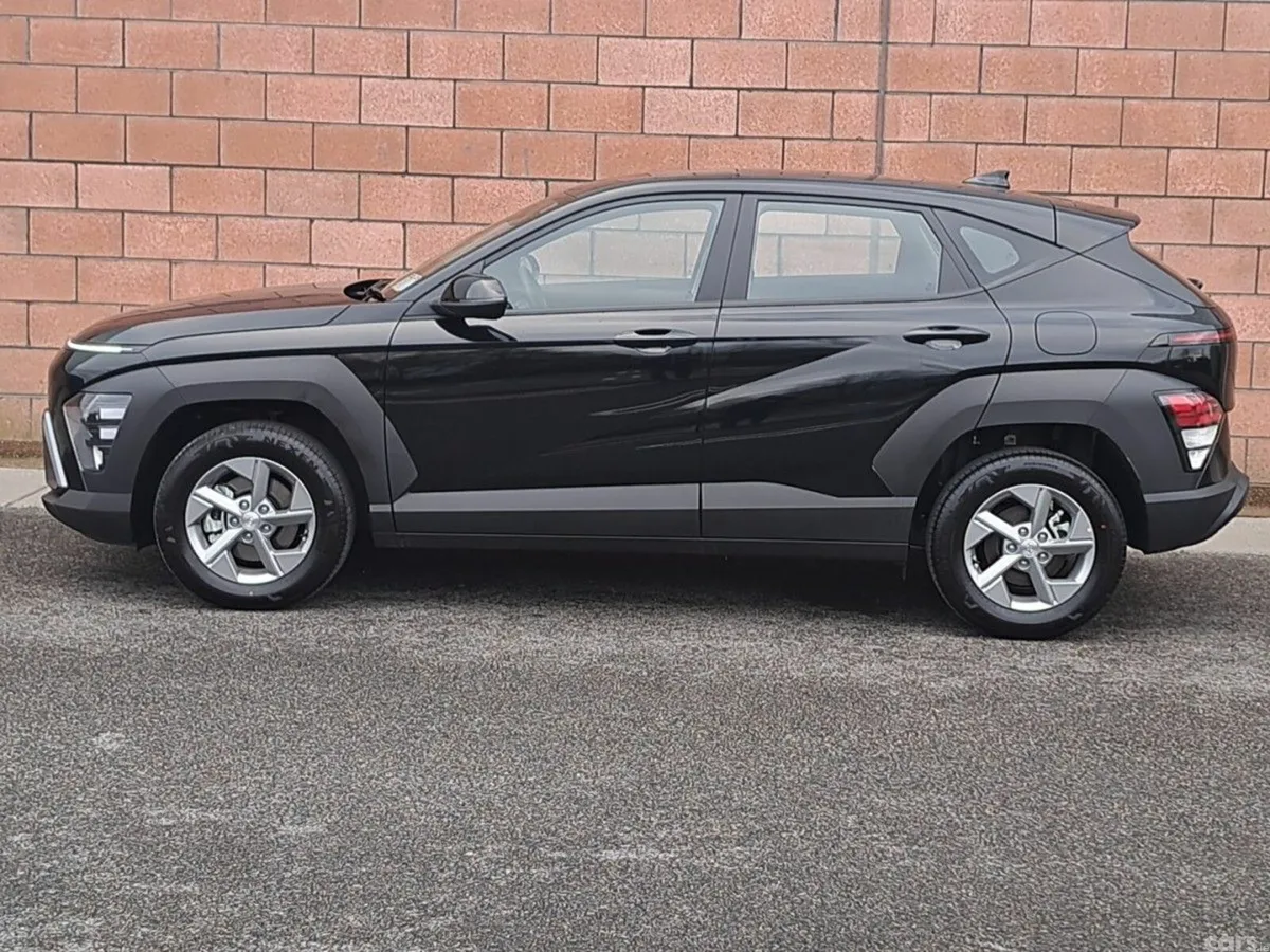 Hyundai KONA MPV, Petrol, 2027, Black