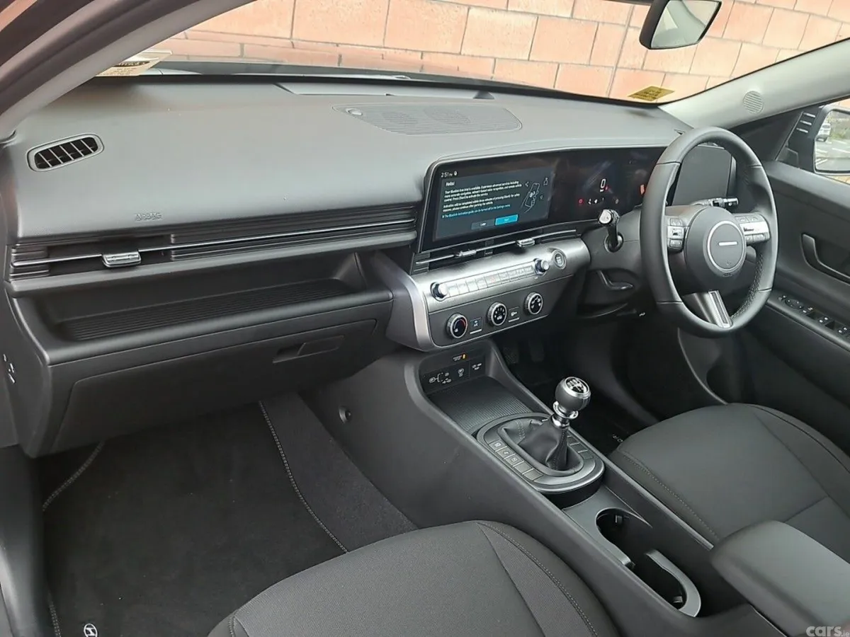 Hyundai KONA MPV, Petrol, 2027, Black