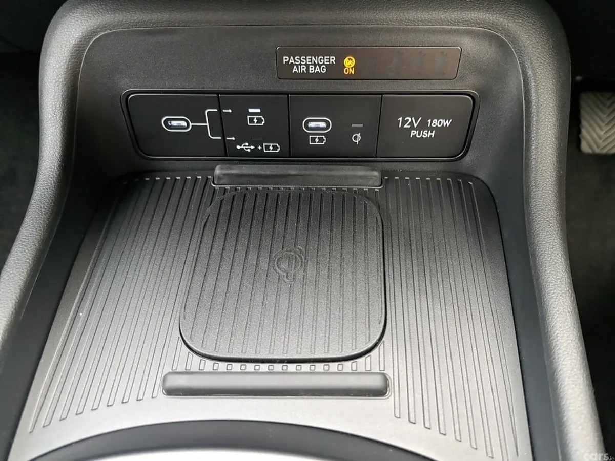 Hyundai KONA MPV, Petrol, 2027, Blue