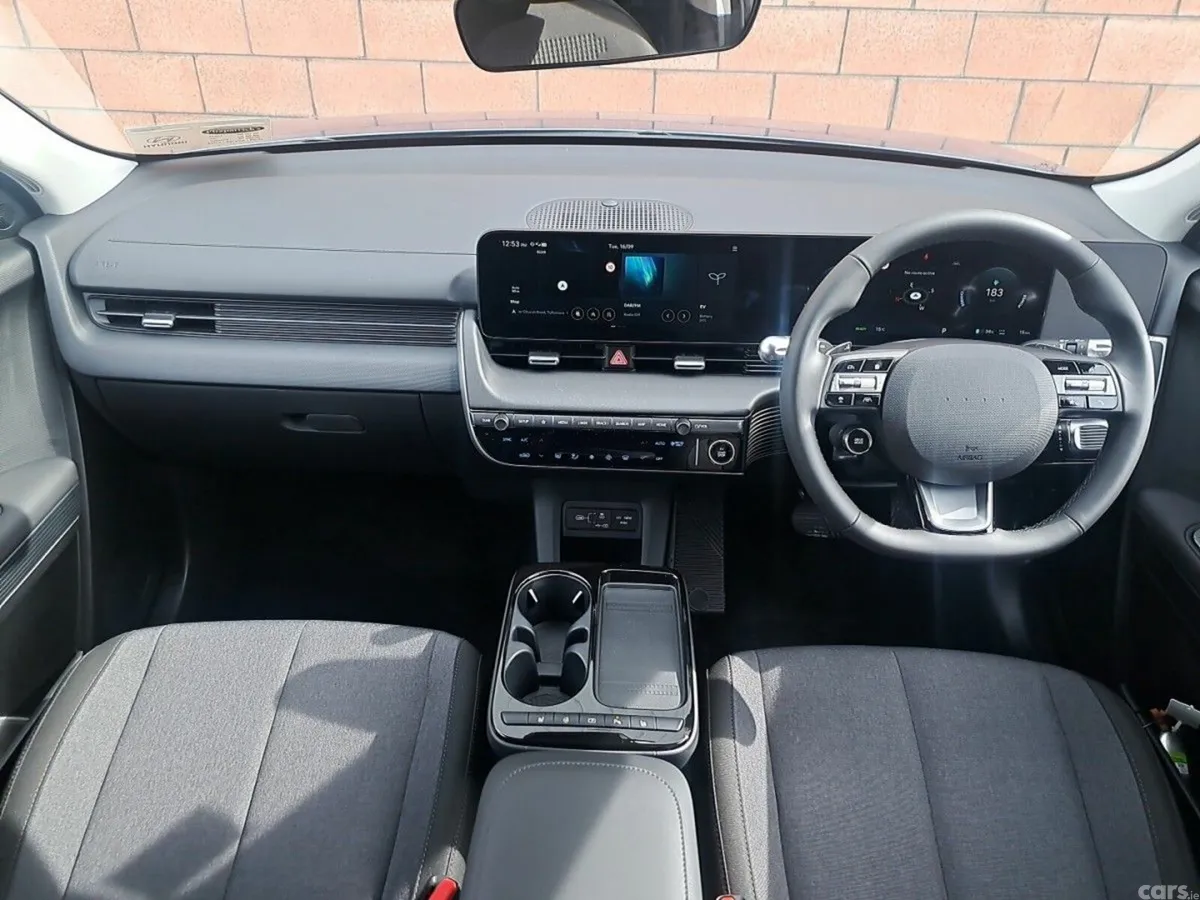 Hyundai IONIQ 5 MPV, Electric, 2027, Blue